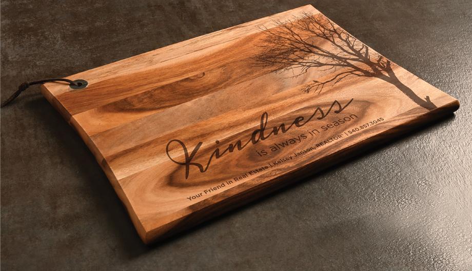 Acacia Personalized Serving Board